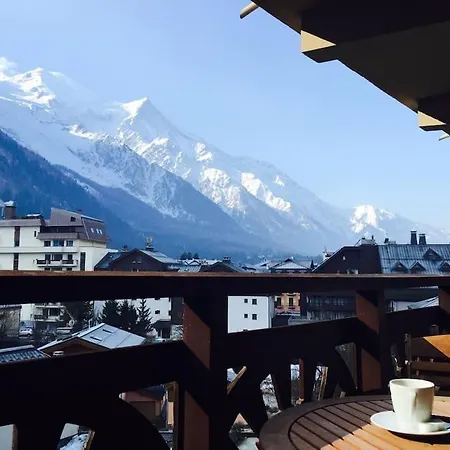 Heart Of / Mont-blanc View 아파트 *